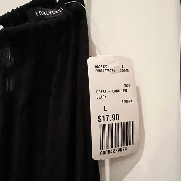 Forever 21 Black Maxi - Picture 6 of 6